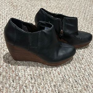 Dr Scholl’s Wedge Booties